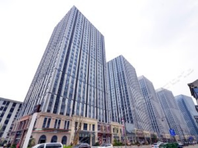 优居自助湖景酒店(武汉经开万达店)